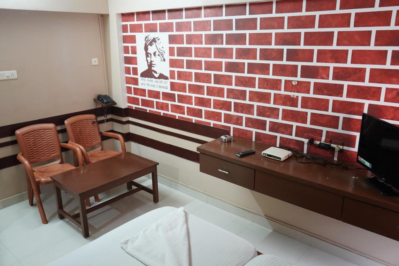 Sangeetha Tourist Home Thiruvananthapuram Kültér fotó